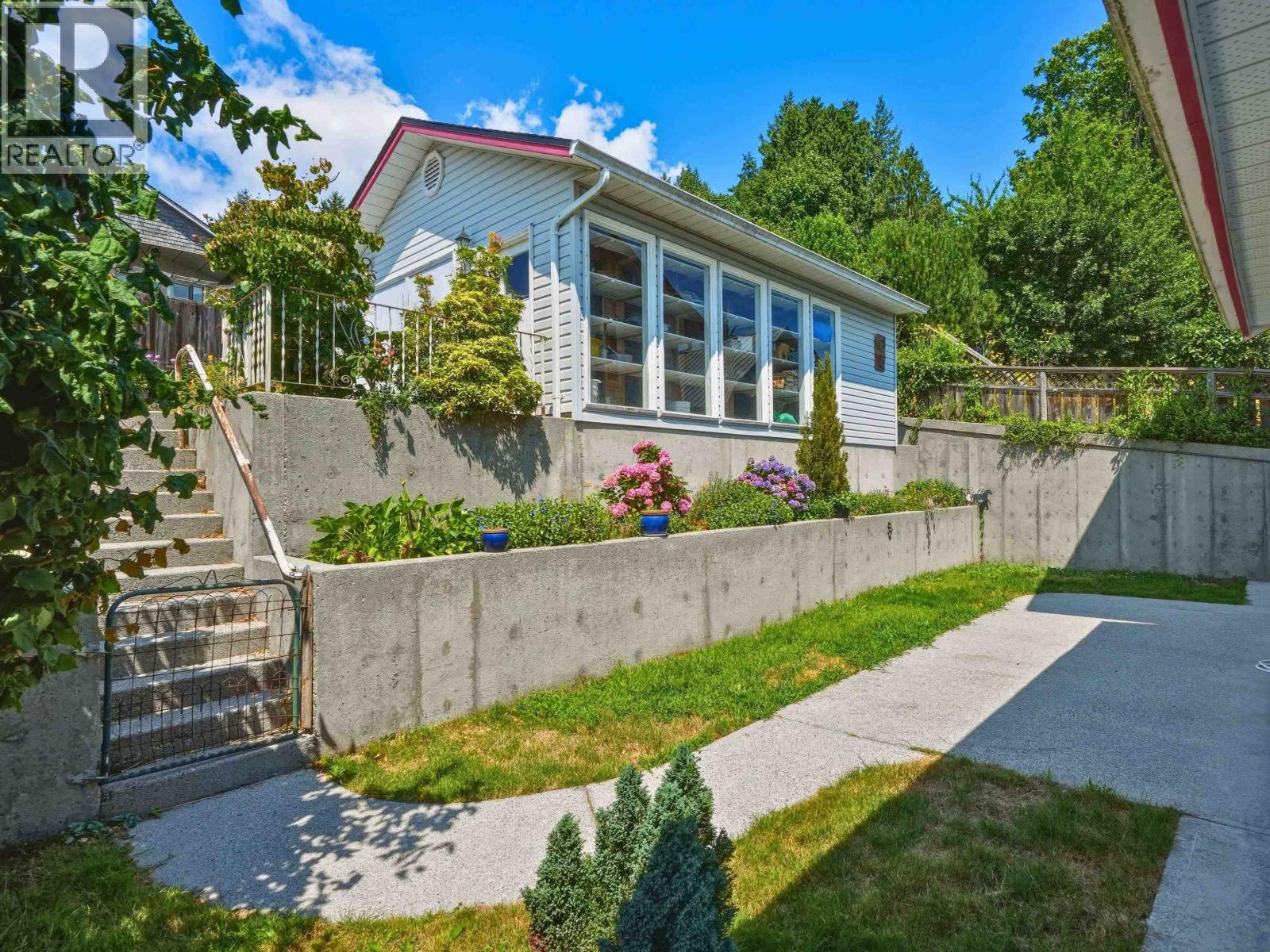 603 MARINE DRIVE, Gibsons
