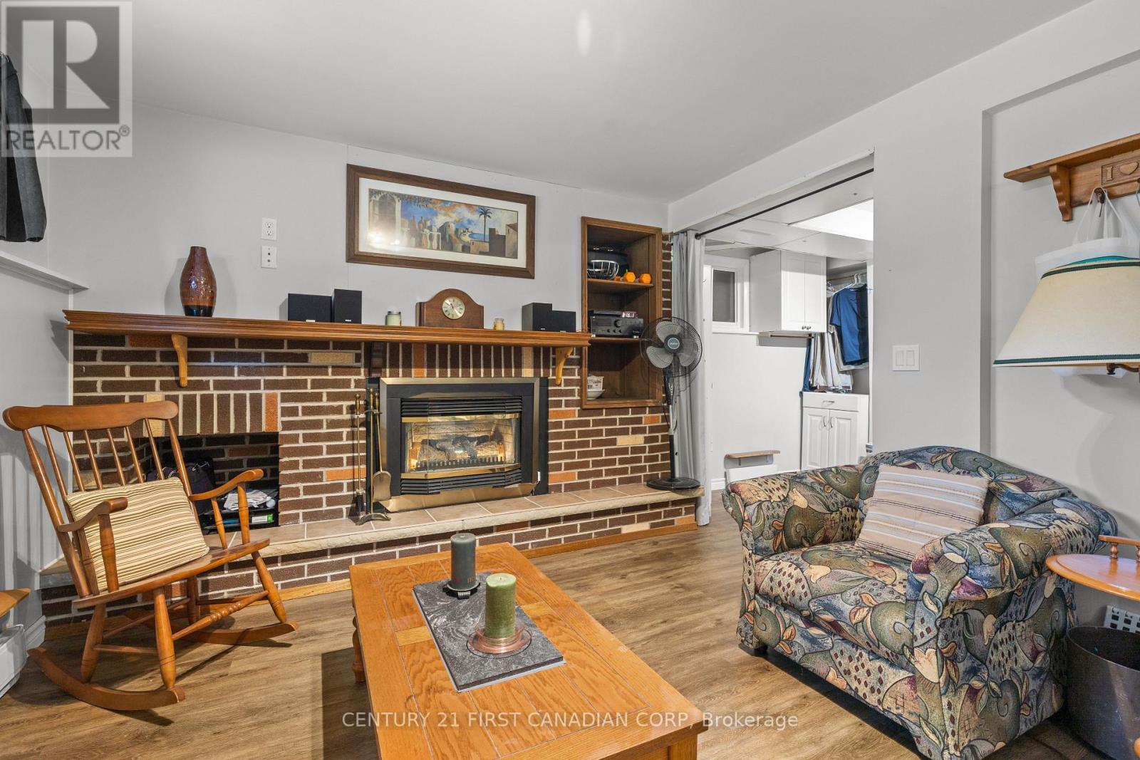 4 ARCHER CRESCENT - 22