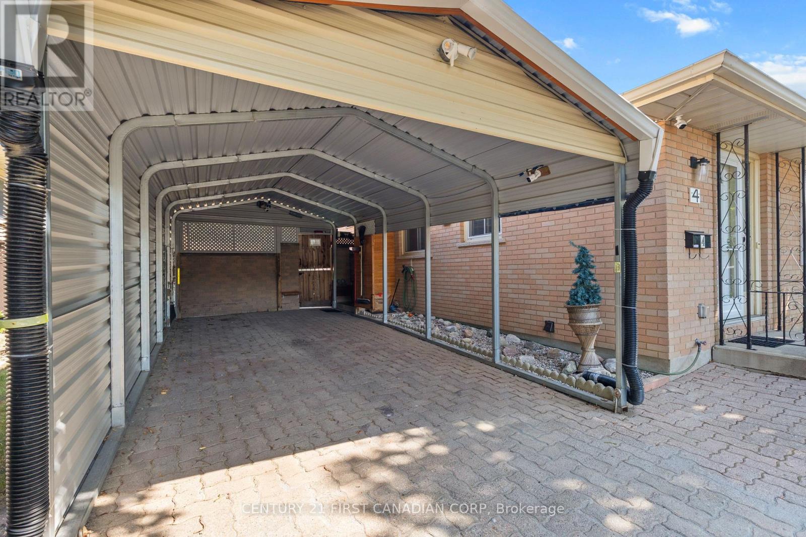 4 ARCHER CRESCENT - 3