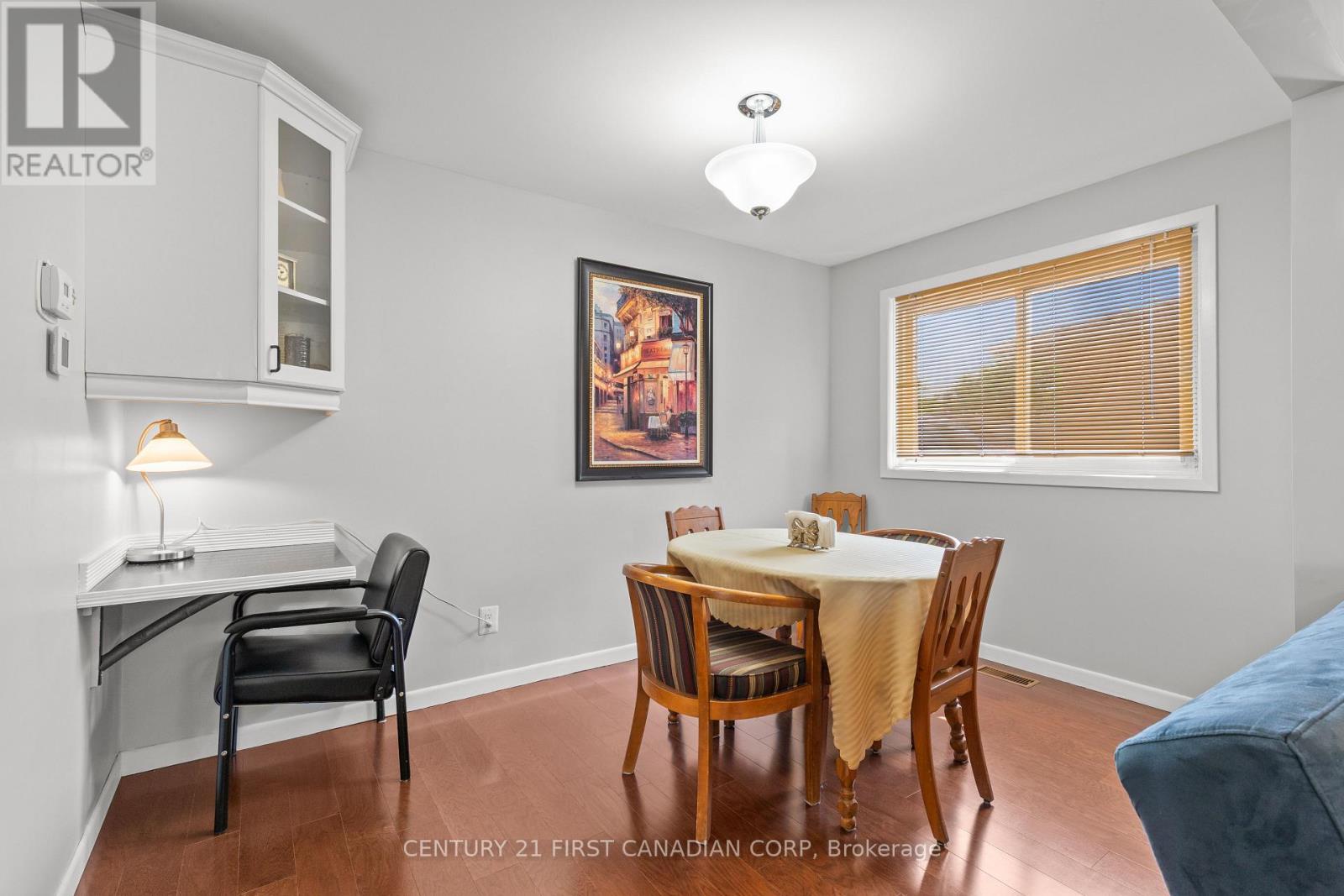 4 ARCHER CRESCENT - 8