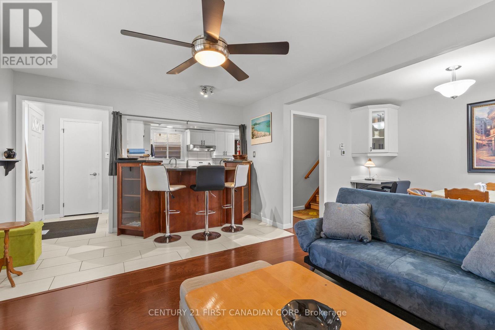 4 ARCHER CRESCENT - 7