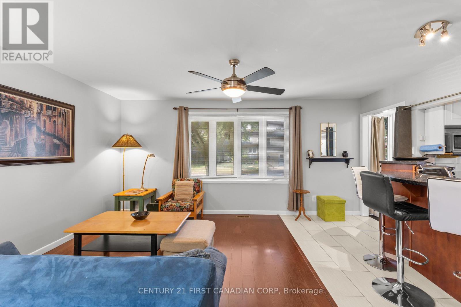 4 ARCHER CRESCENT - 9
