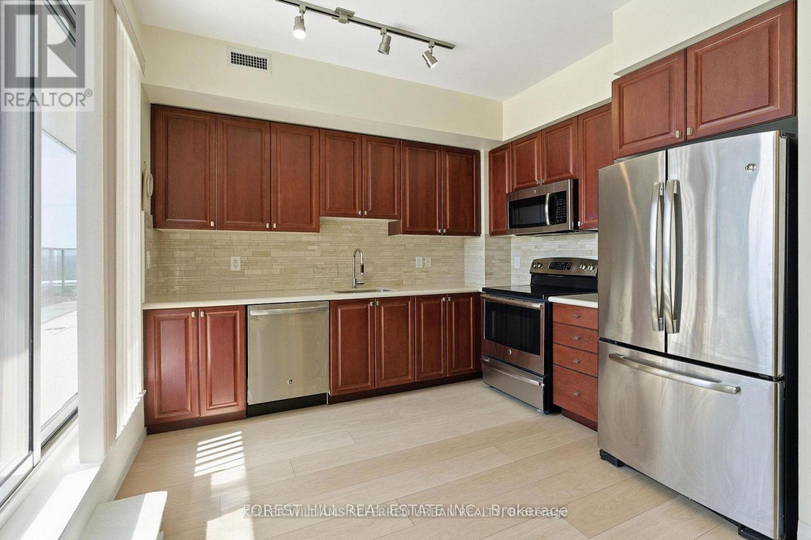 #2509 7165 YONGE STREET - 11