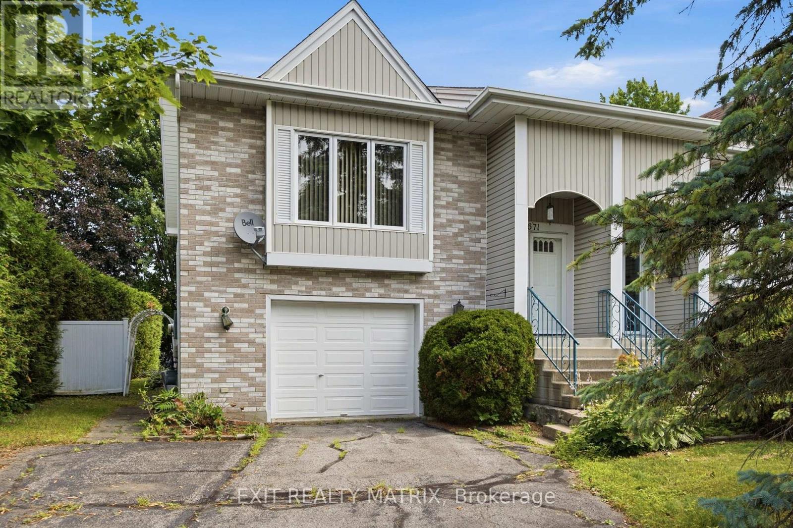 671 BERTHIAUME STREET - 1
