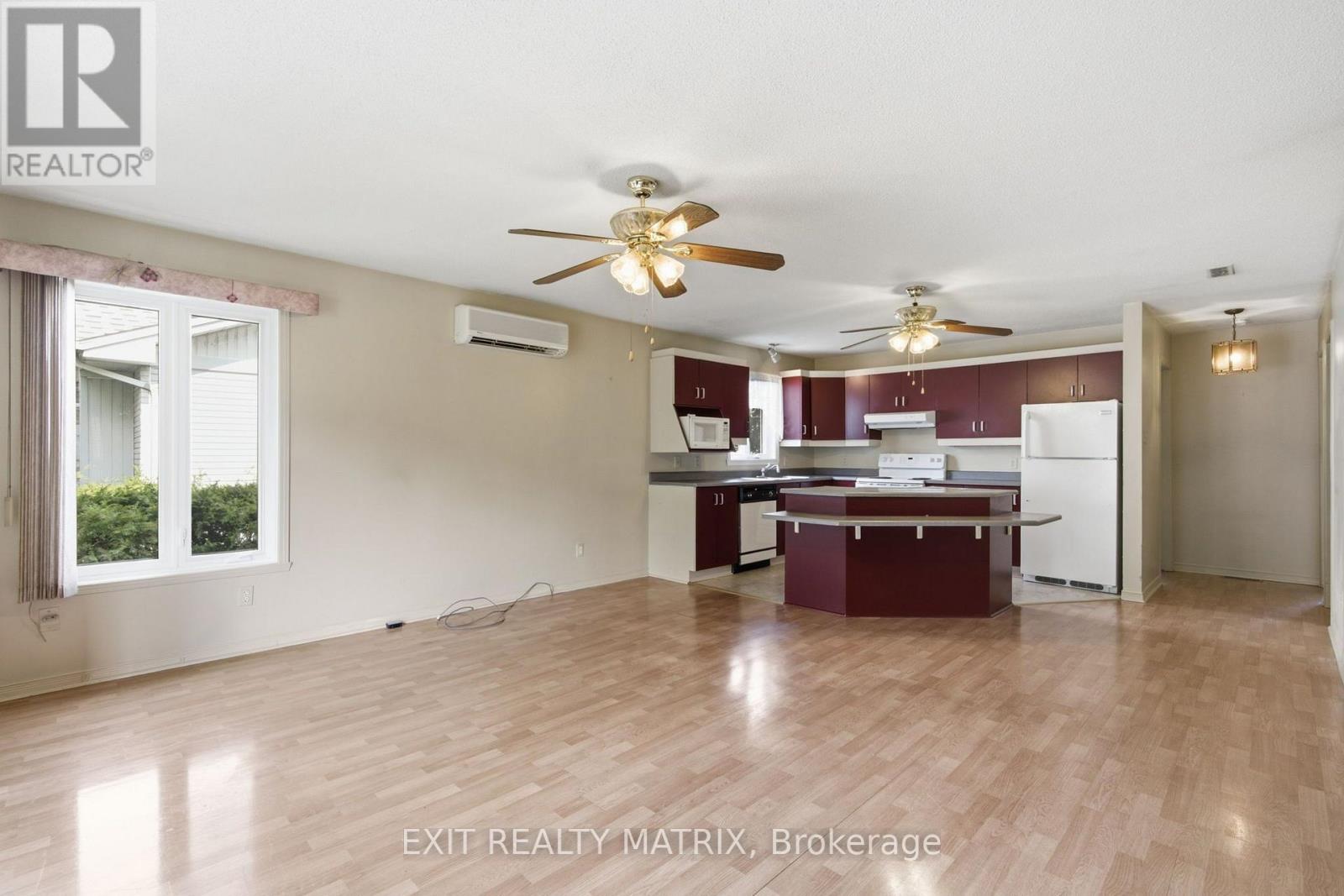 671 BERTHIAUME STREET - 7