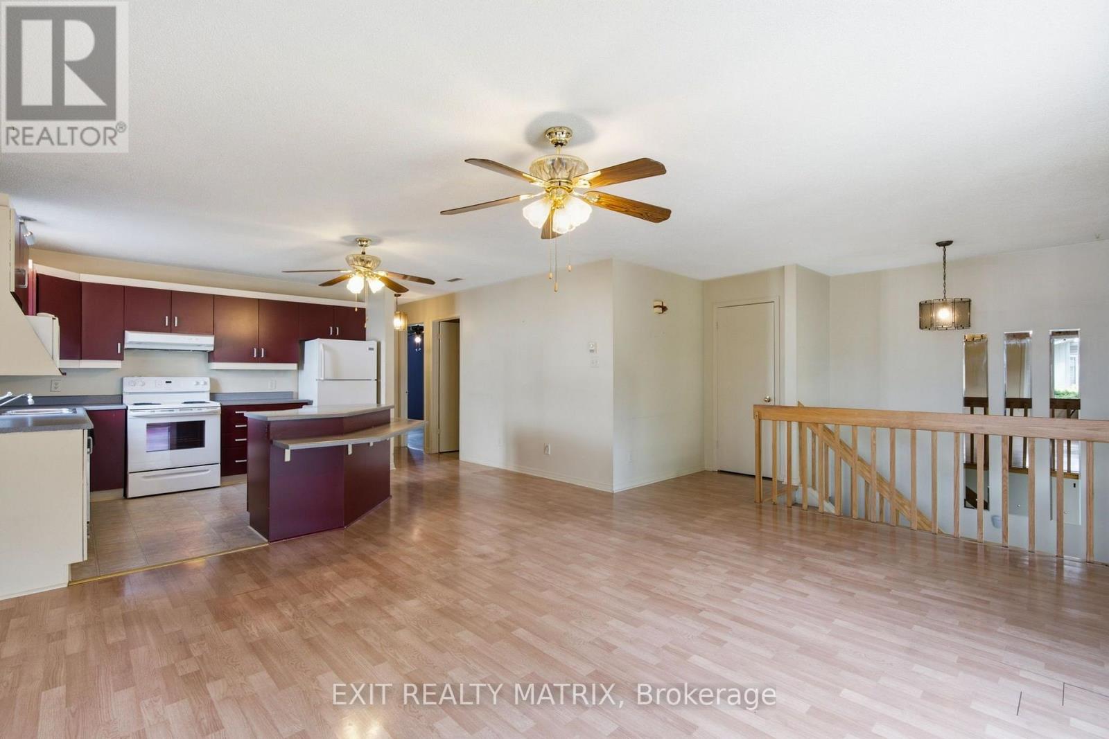 671 BERTHIAUME STREET - 8