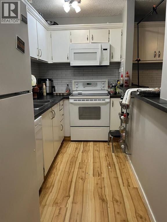 #306 1712 38 Street SE - 3