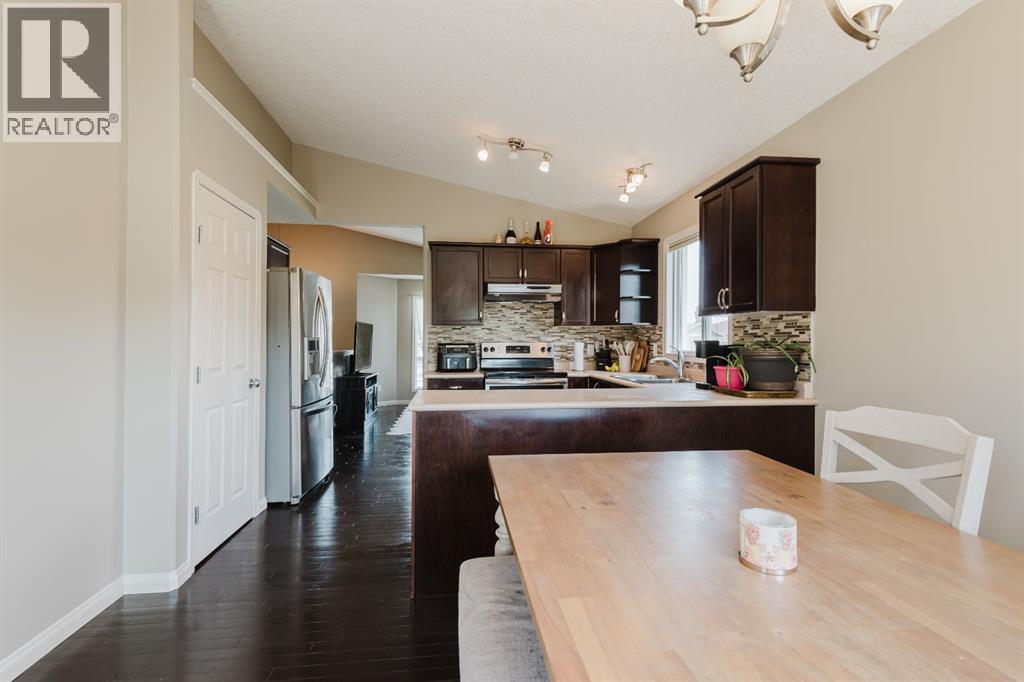 8801 72 Avenue - 10