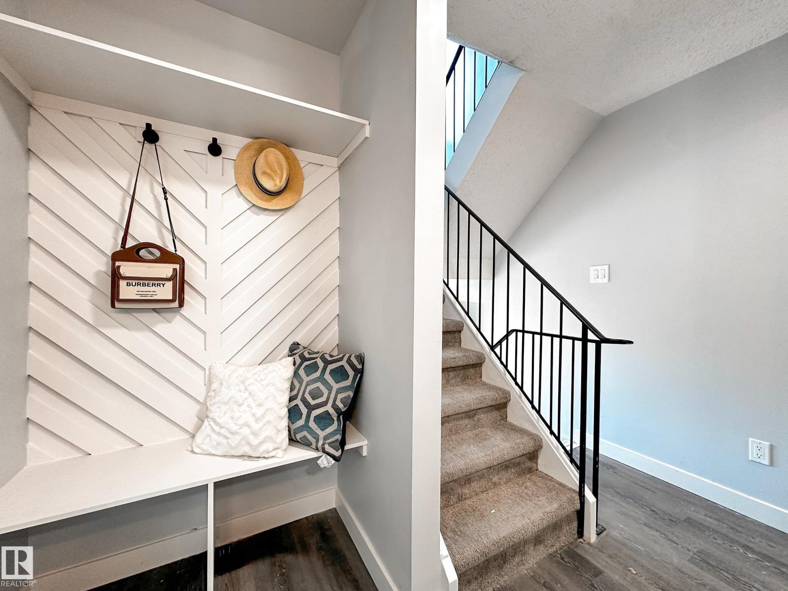 862 ERIN PL NW - 20
