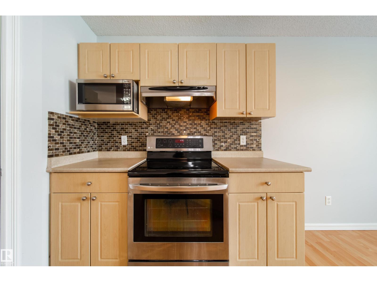 16416 57 ST NW - 11