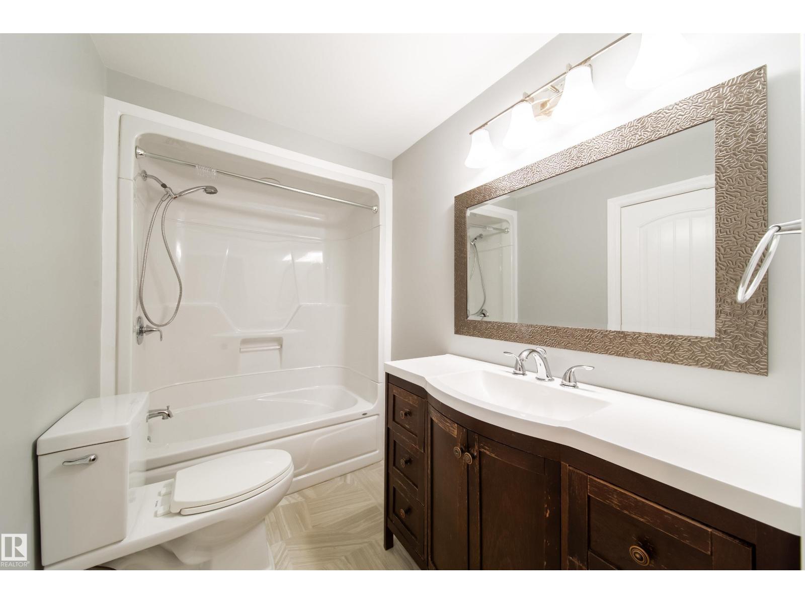 16416 57 ST NW - 37