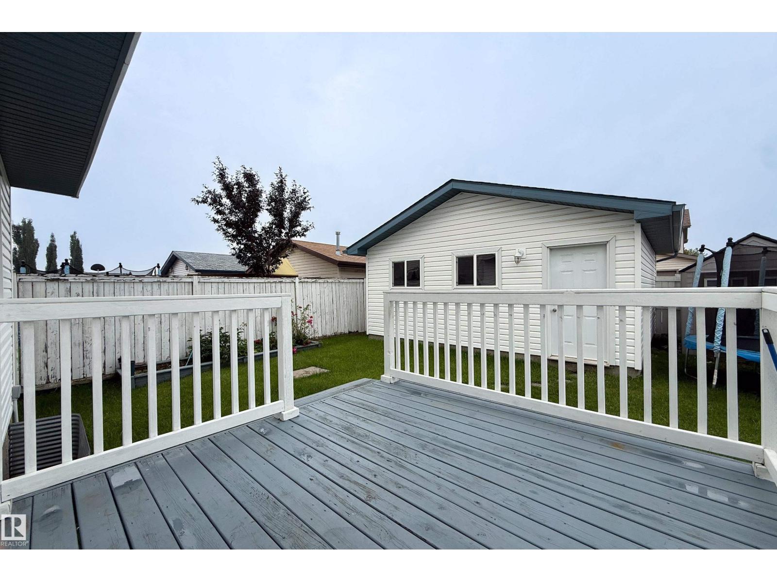 16416 57 ST NW - 39