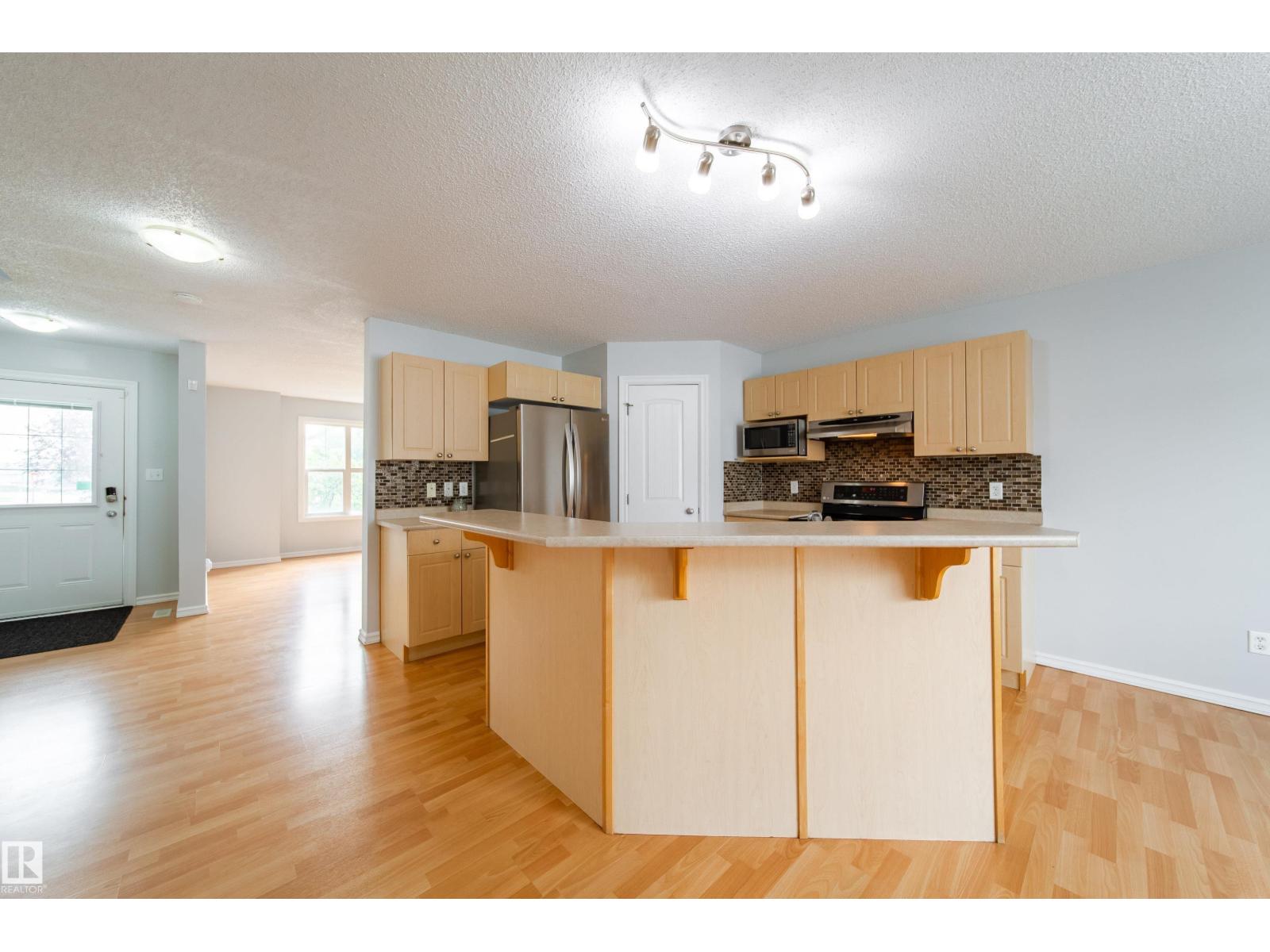 16416 57 ST NW - 7