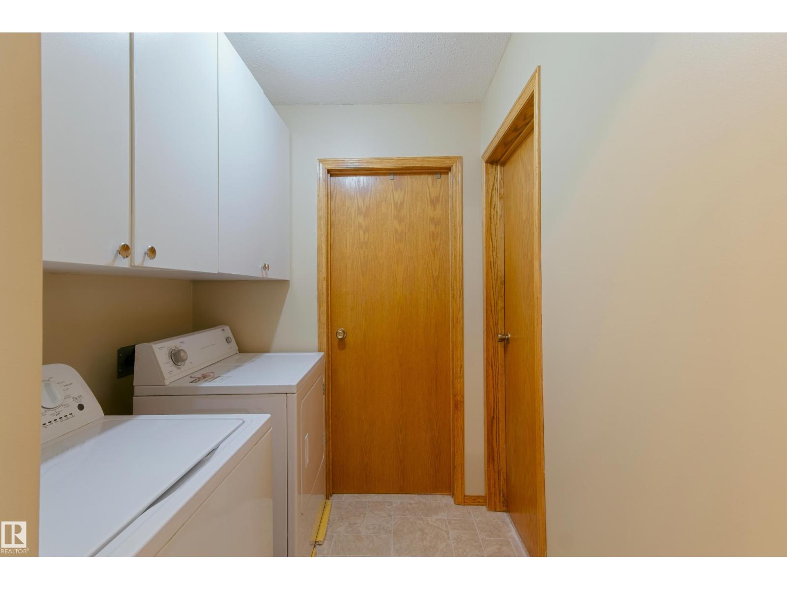 5020 47 ST - 22