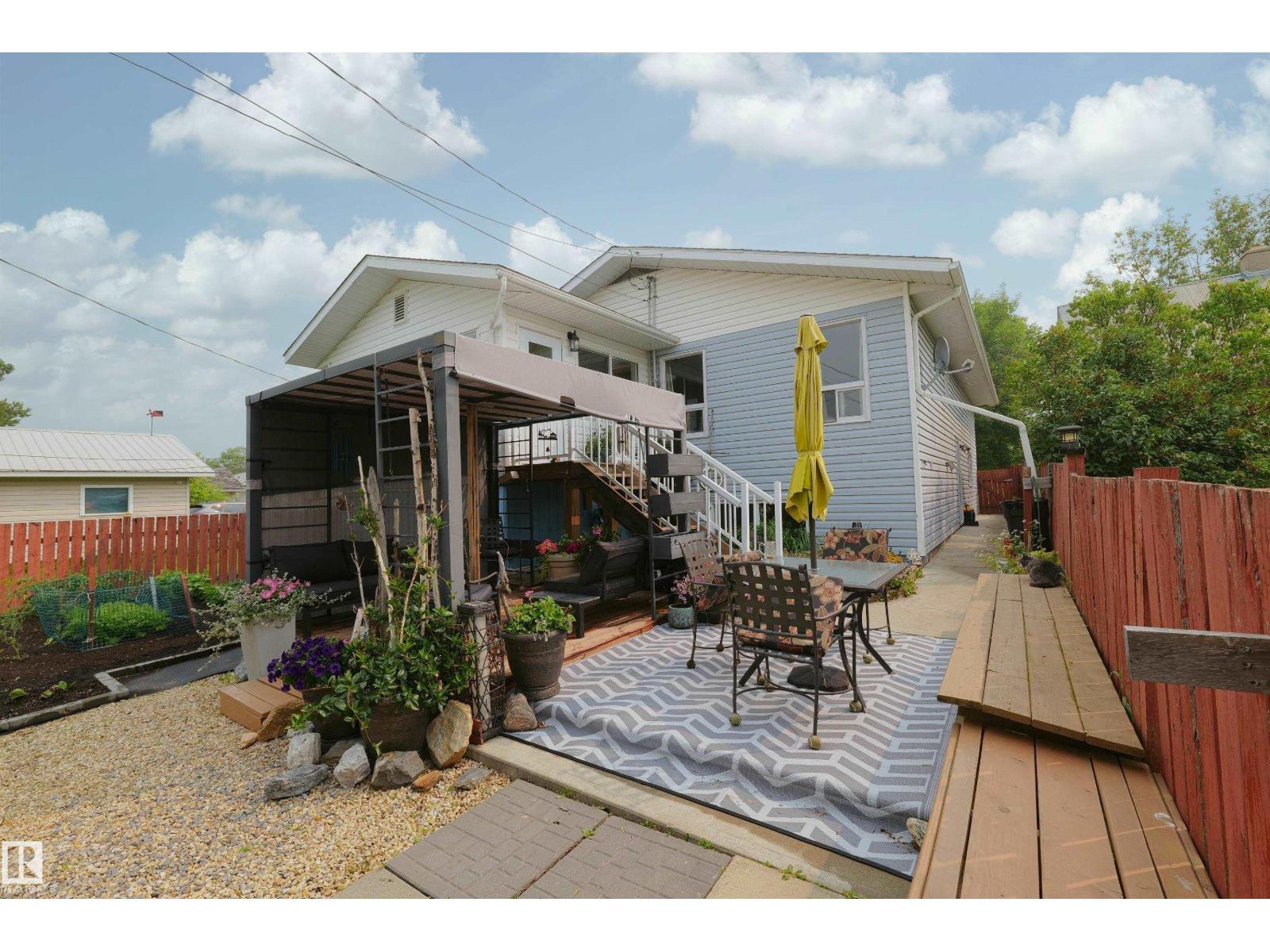 5020 47 ST - 45