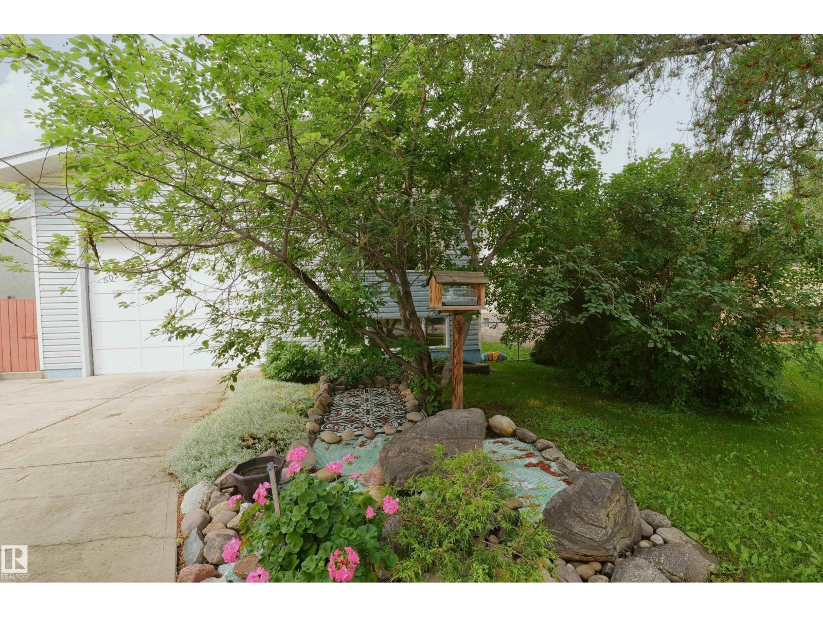 5020 47 ST - 6