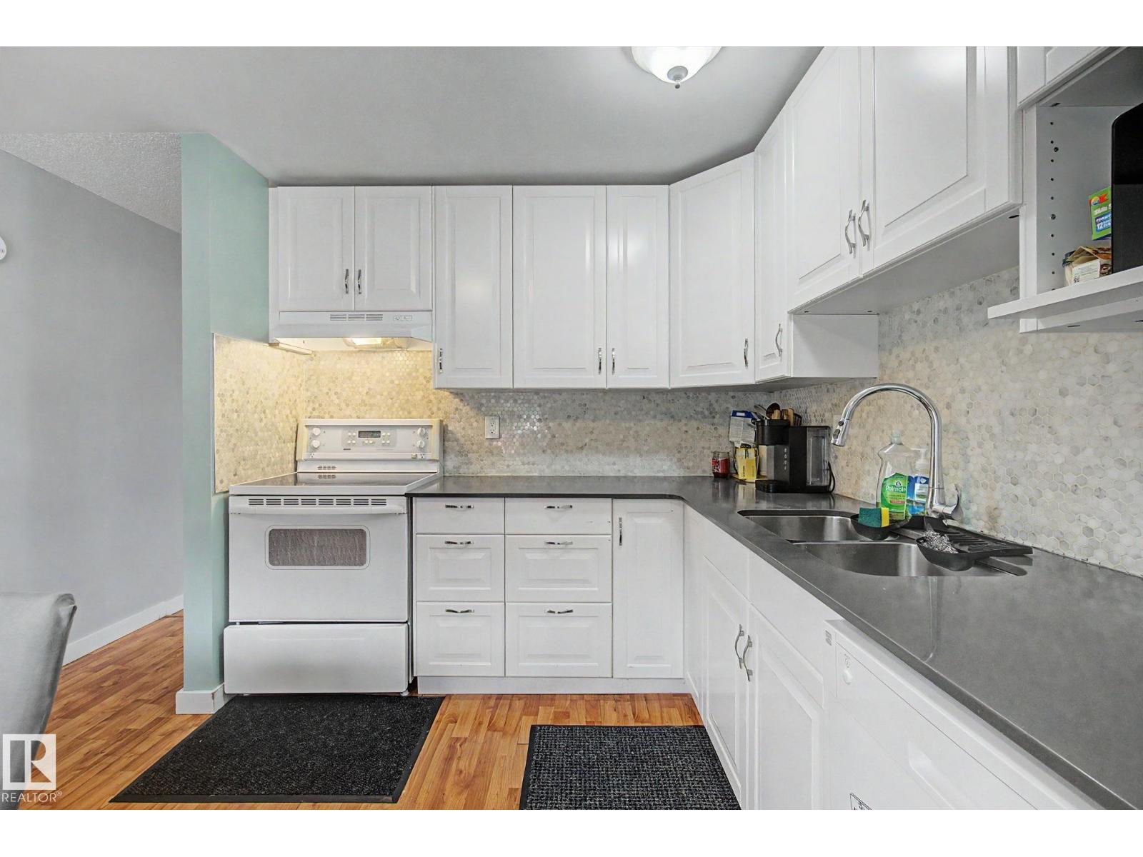 18407 95A AV NW - 18