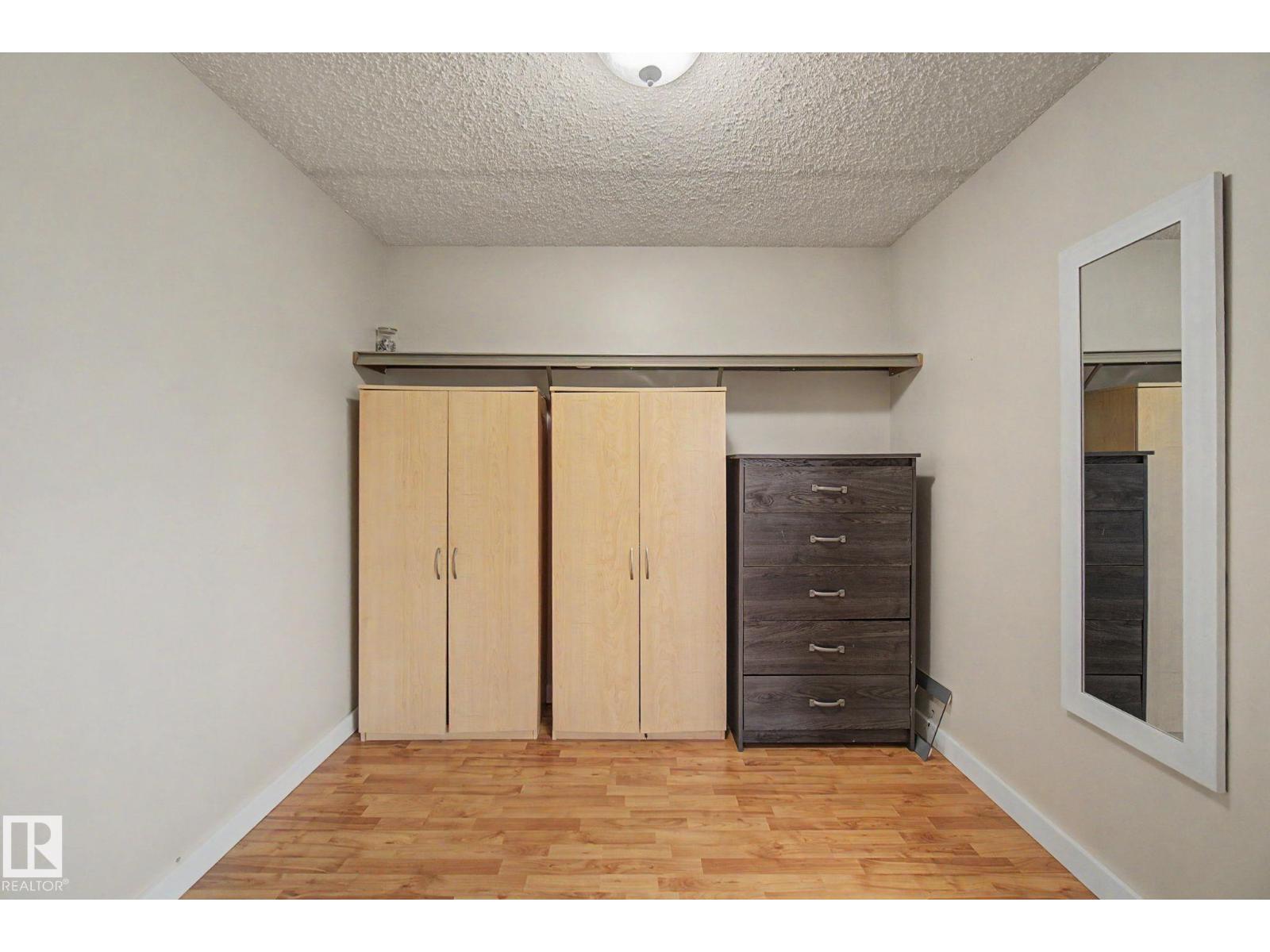 18407 95A AV NW - 24