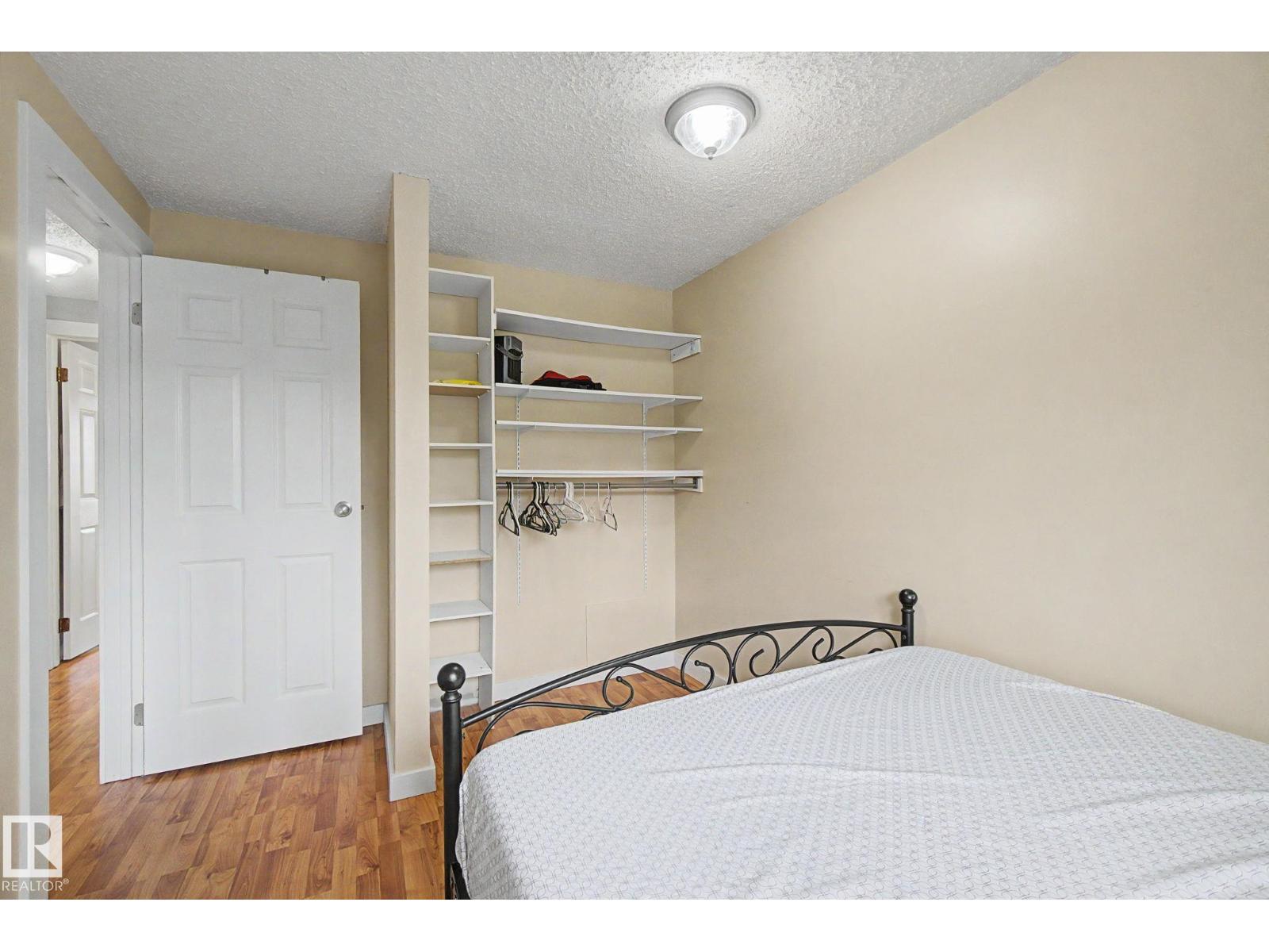 18407 95A AV NW - 28