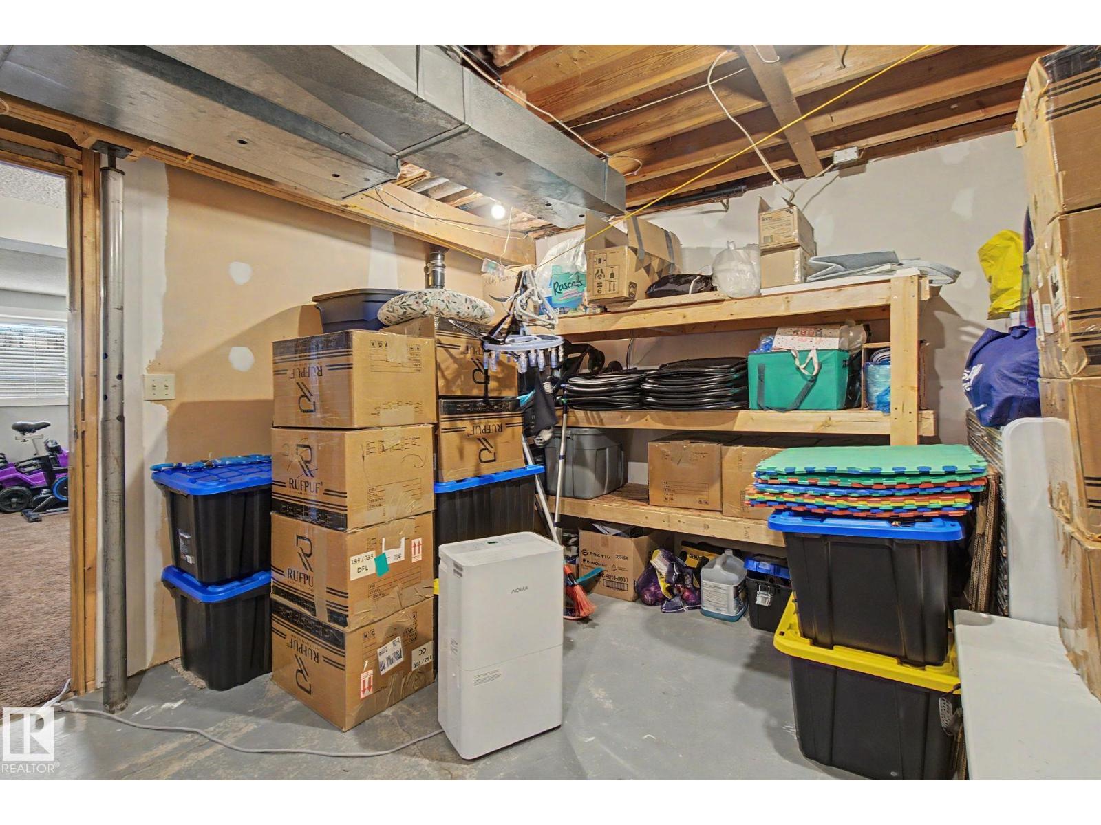 18407 95A AV NW - 38