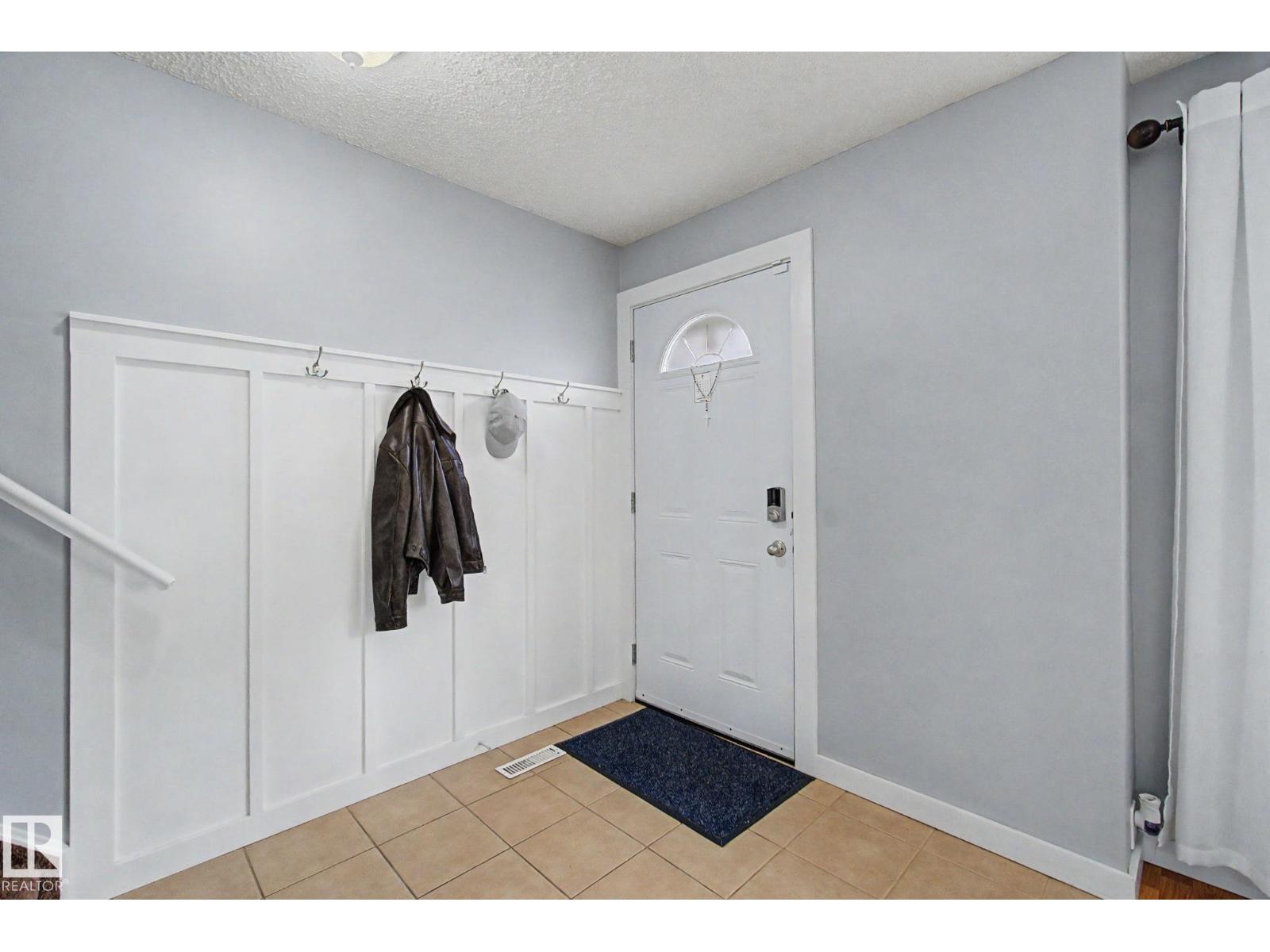 18407 95A AV NW - 6