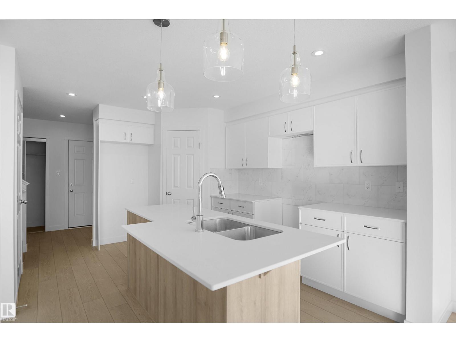 8893 Carson WY SW - 13