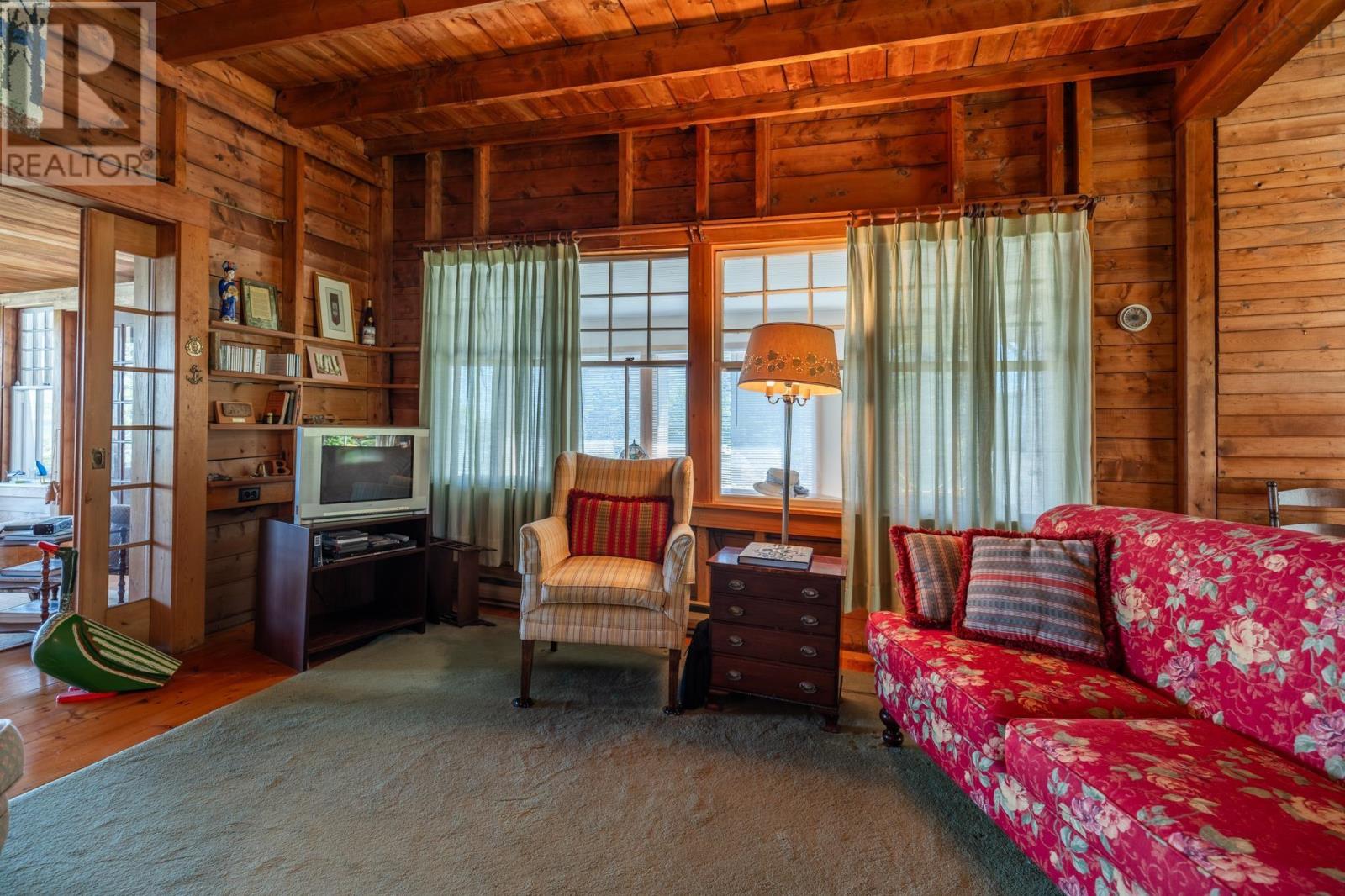 1393 Highway 304 - 38