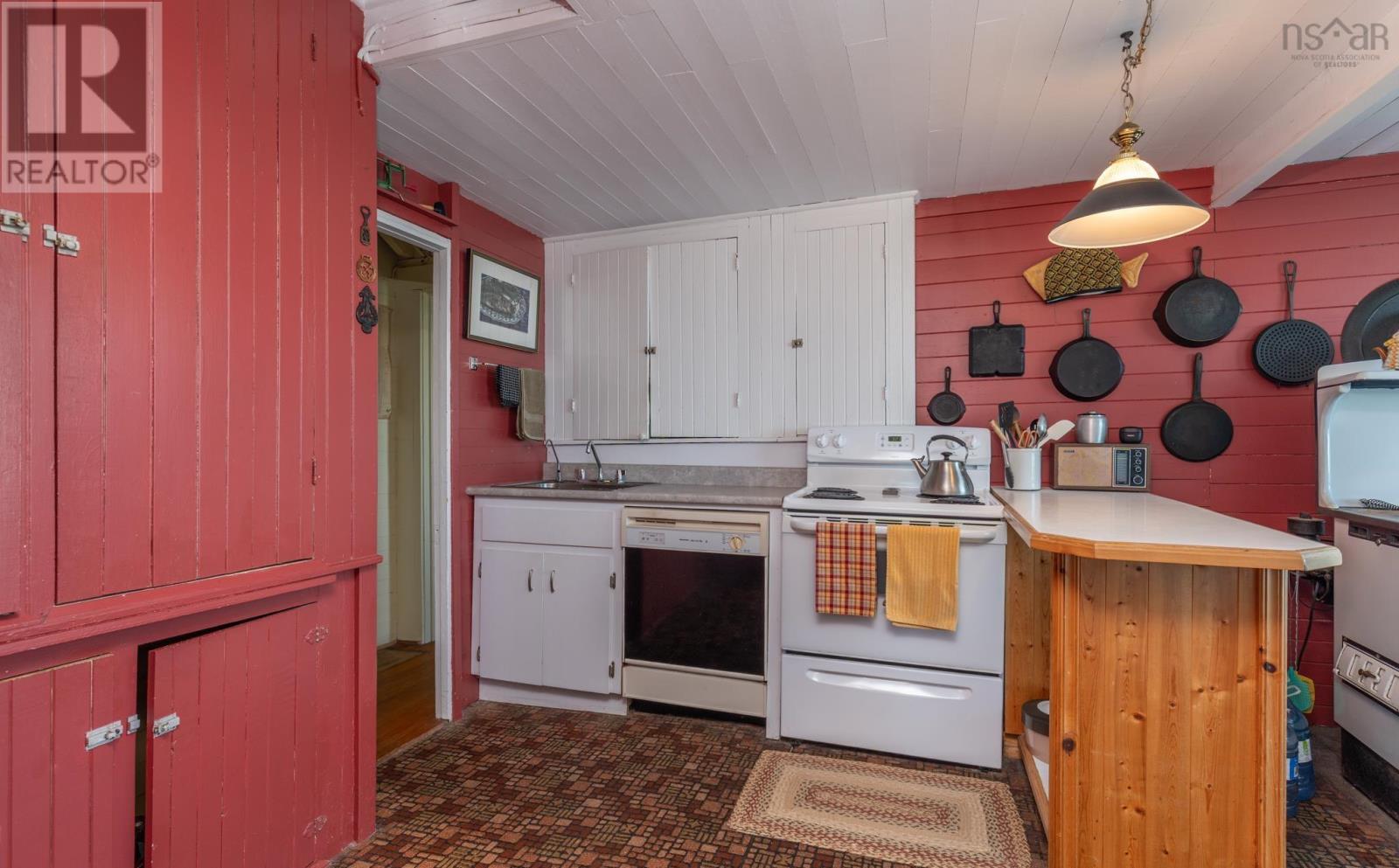 1393 Highway 304 - 32