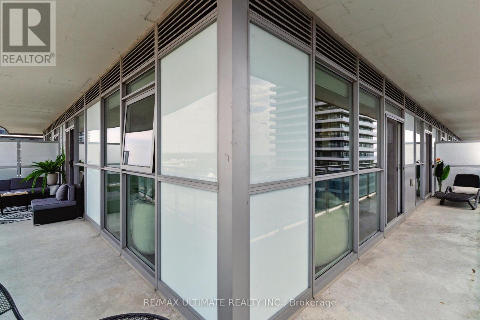 #1003 33 SHORE BREEZE DRIVE - 24