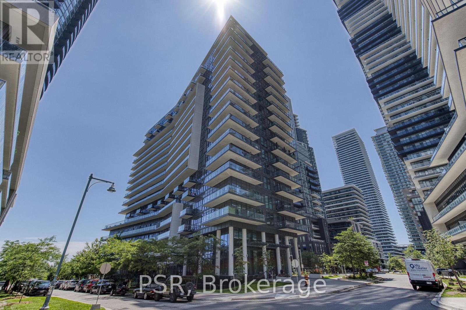 #905 39 ANNIE CRAIG AVENUE - 21