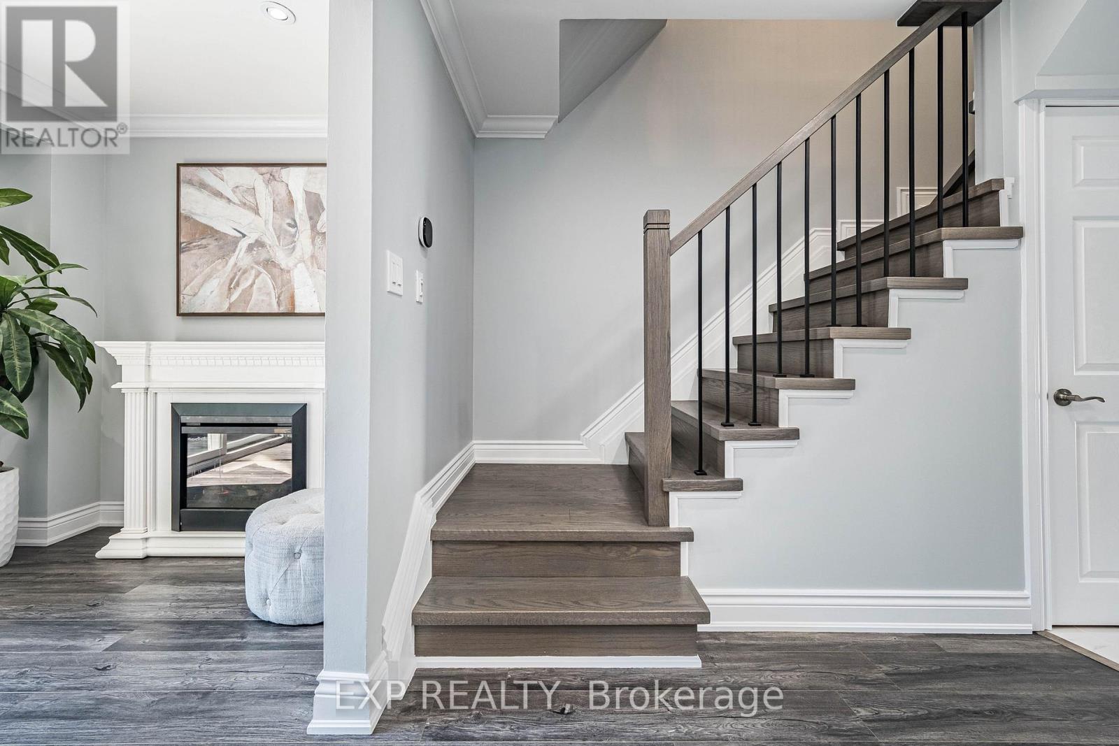 #38 400 MISSISSAUGA VALLEY BOULEVARD - Image 19
