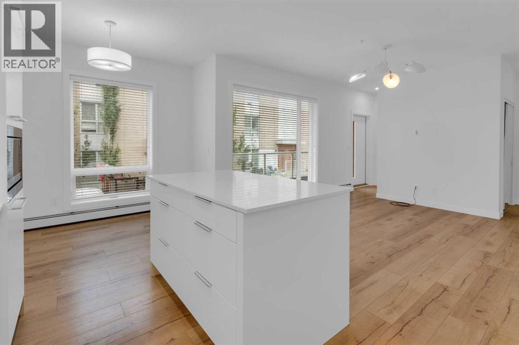 #113 3125 39 Street NW - 12