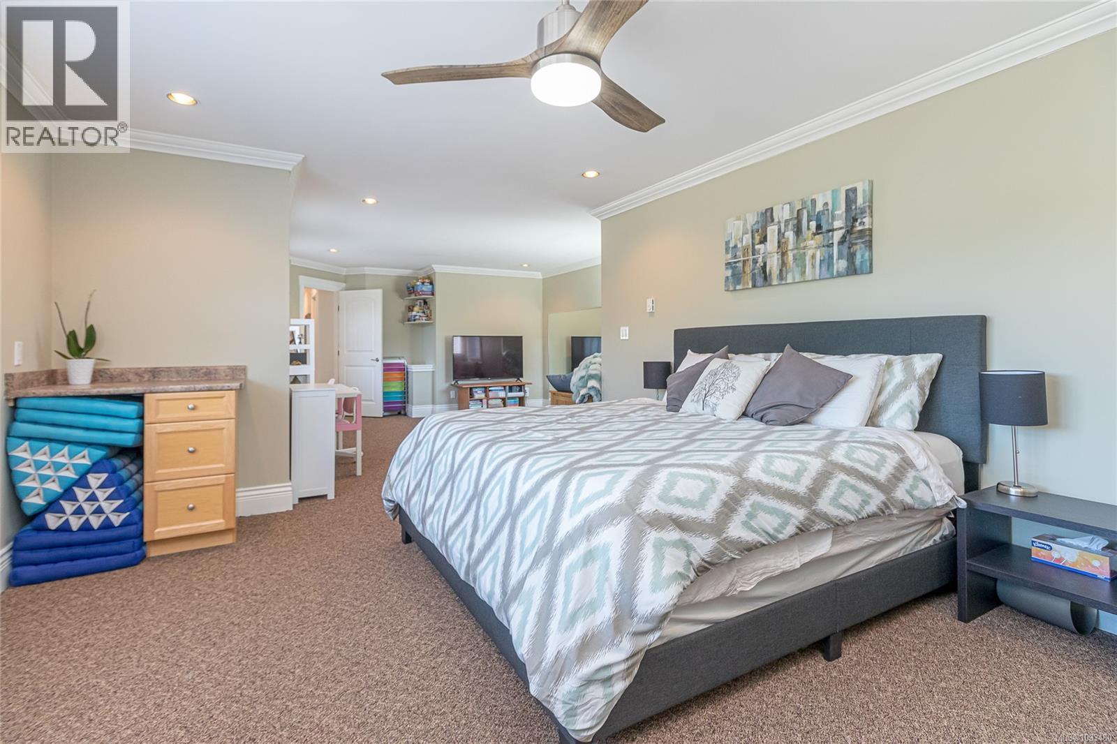 6063 Breonna Dr - 50