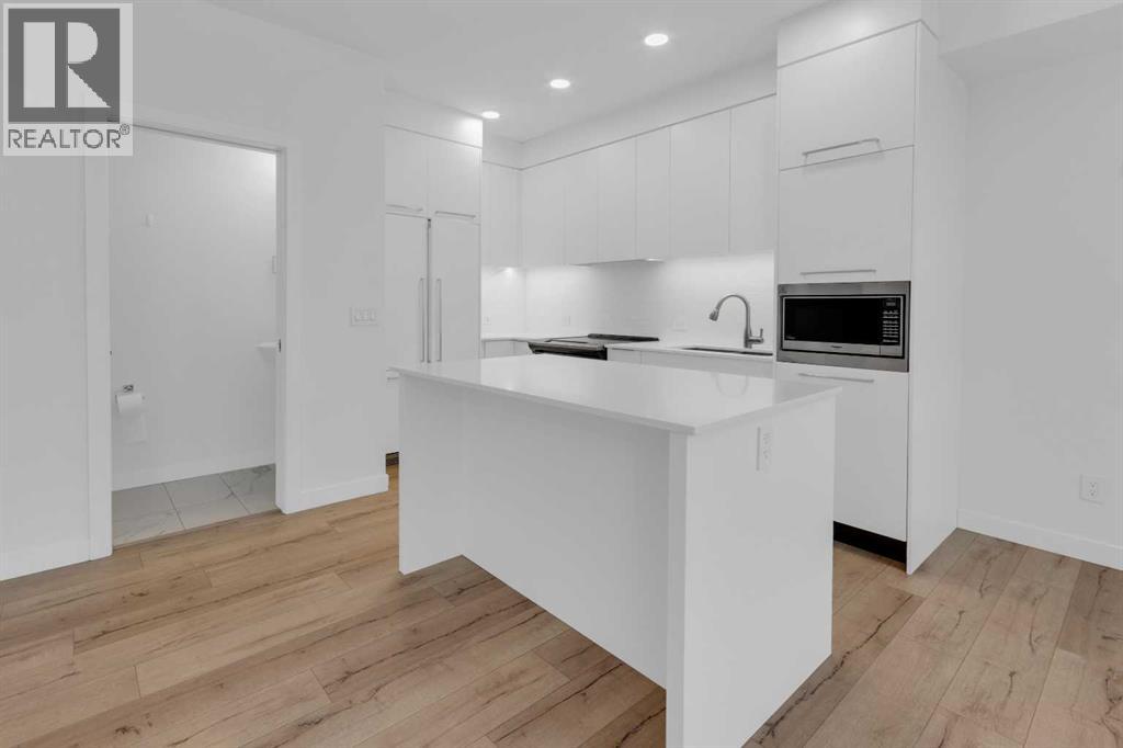 #113 3125 39 Street NW - 10