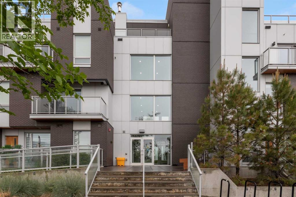 #113 3125 39 Street NW - 35