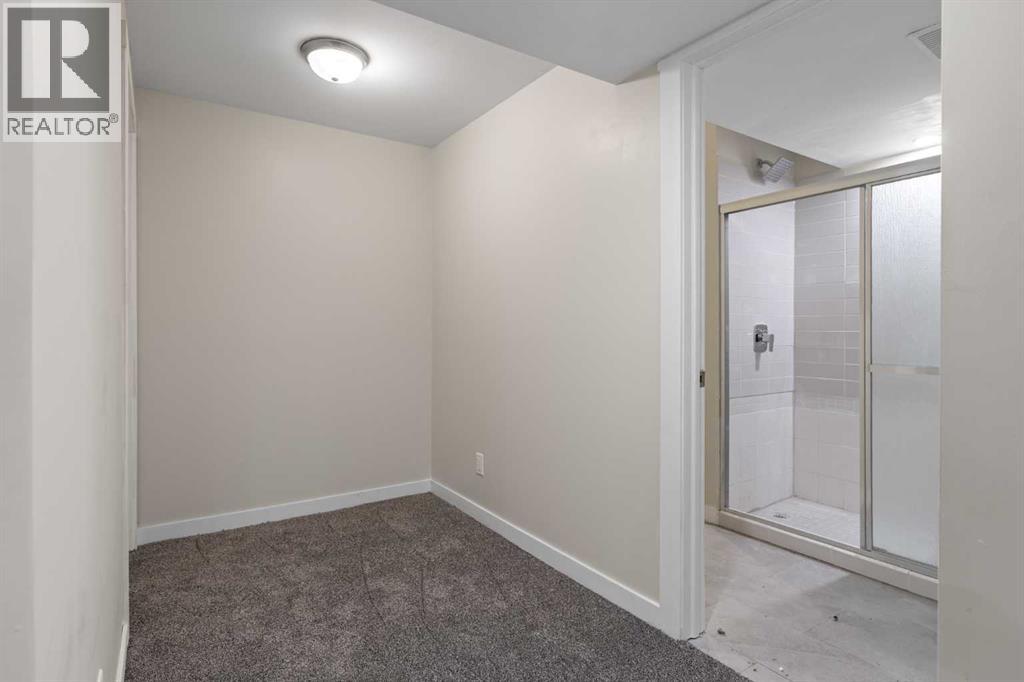 137 Windridge Road SW - 27