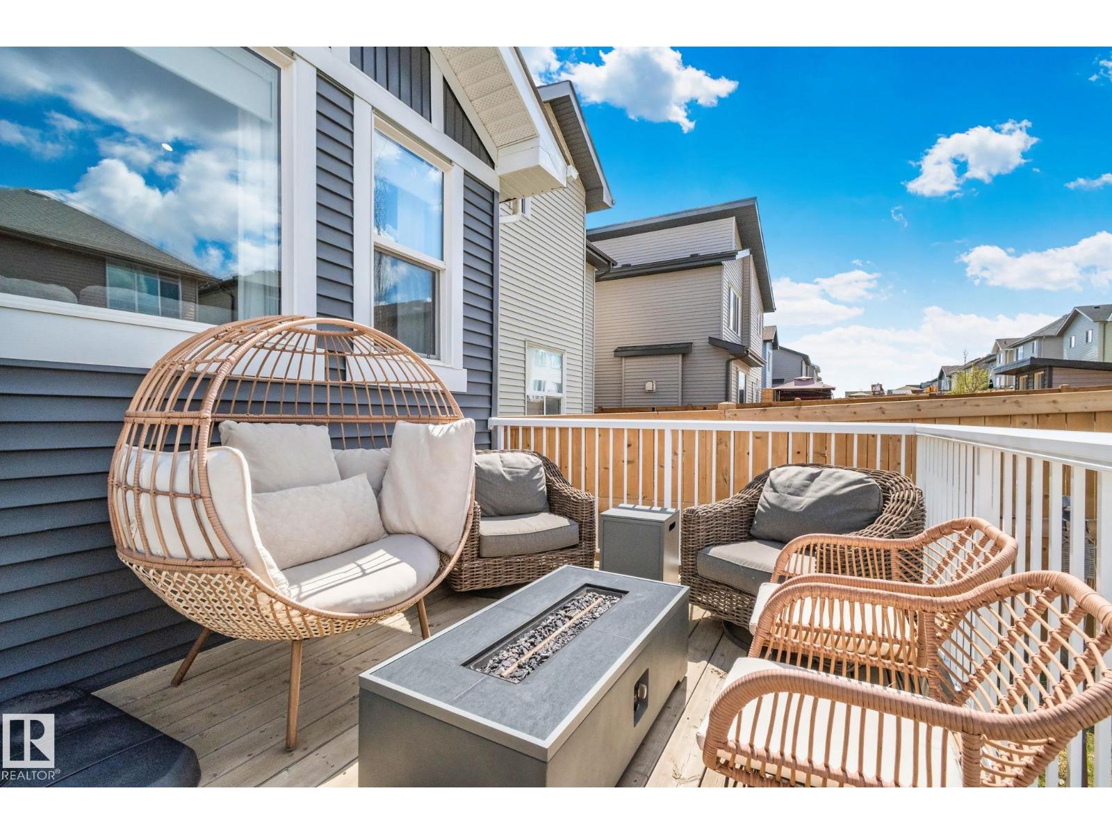 9724 223 ST NW - 7