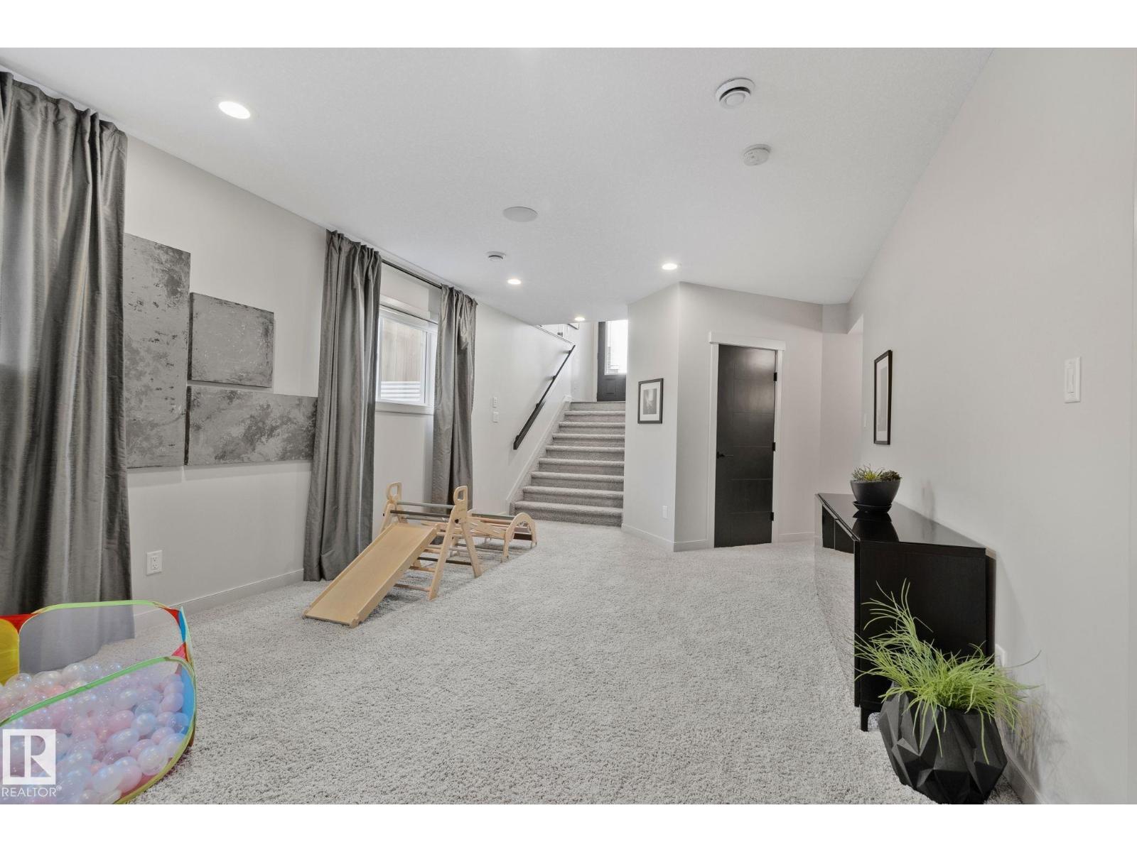 9724 223 ST NW - 20