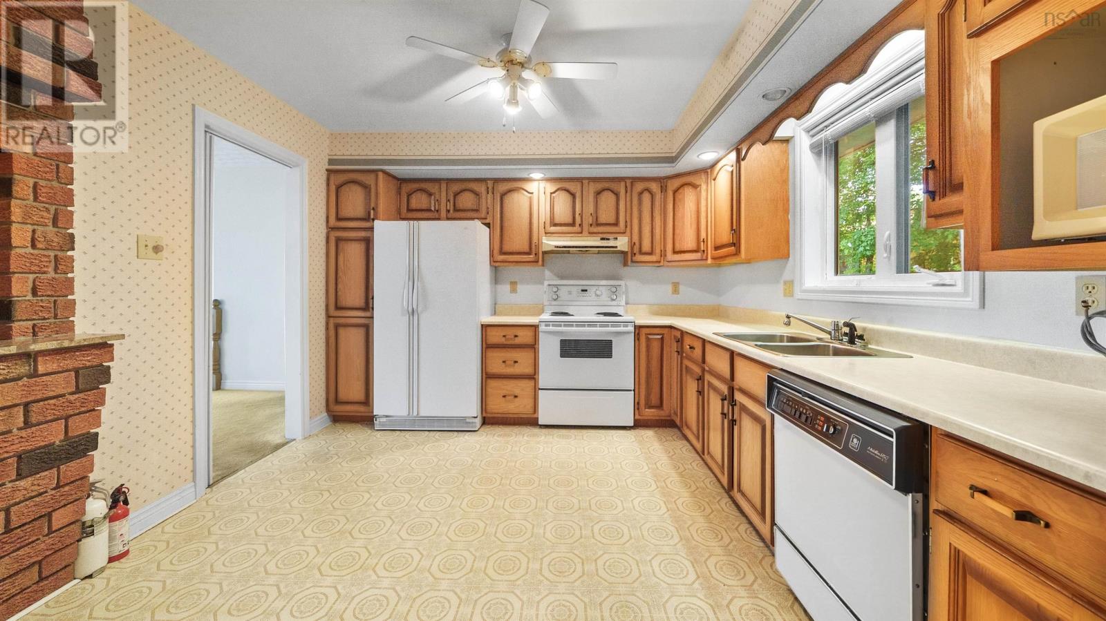 79 Riverview Crescent - 21