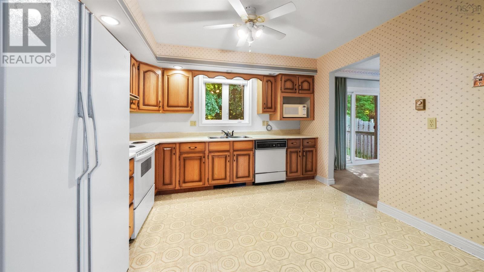 79 Riverview Crescent - 24