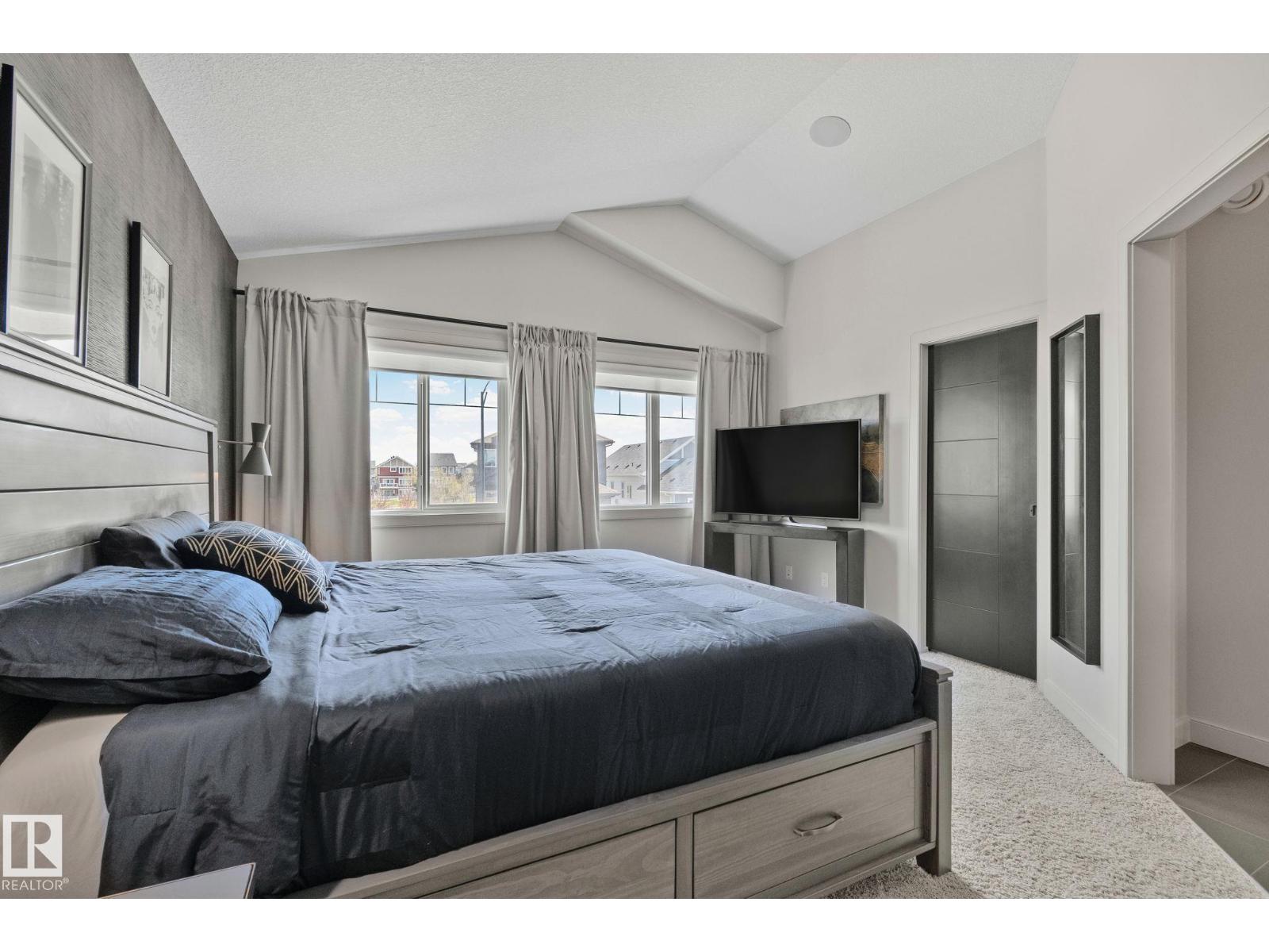 9724 223 ST NW - 17