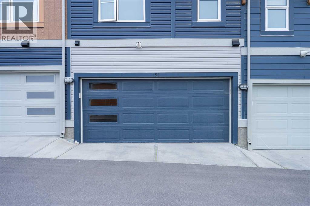 156 Livingston Common NE - 38