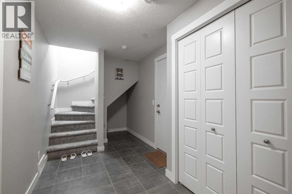 156 Livingston Common NE - 36