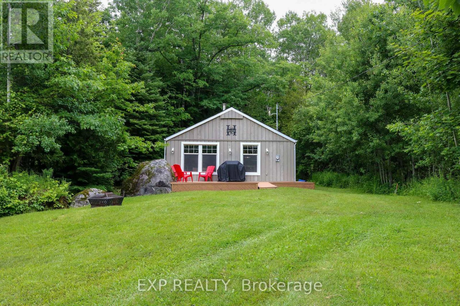 360 CEDAR AVENUE - 25