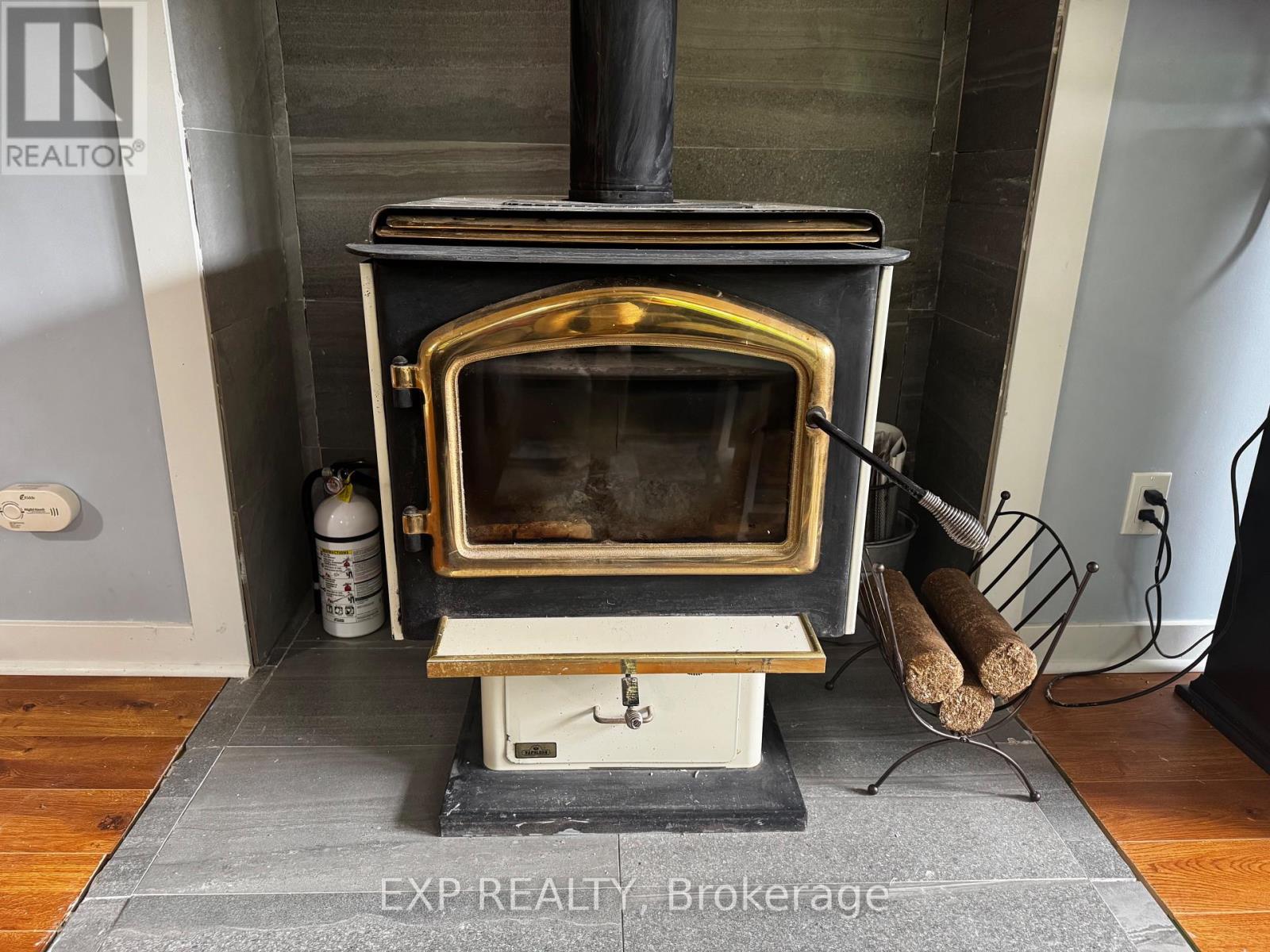 360 CEDAR AVENUE - 5