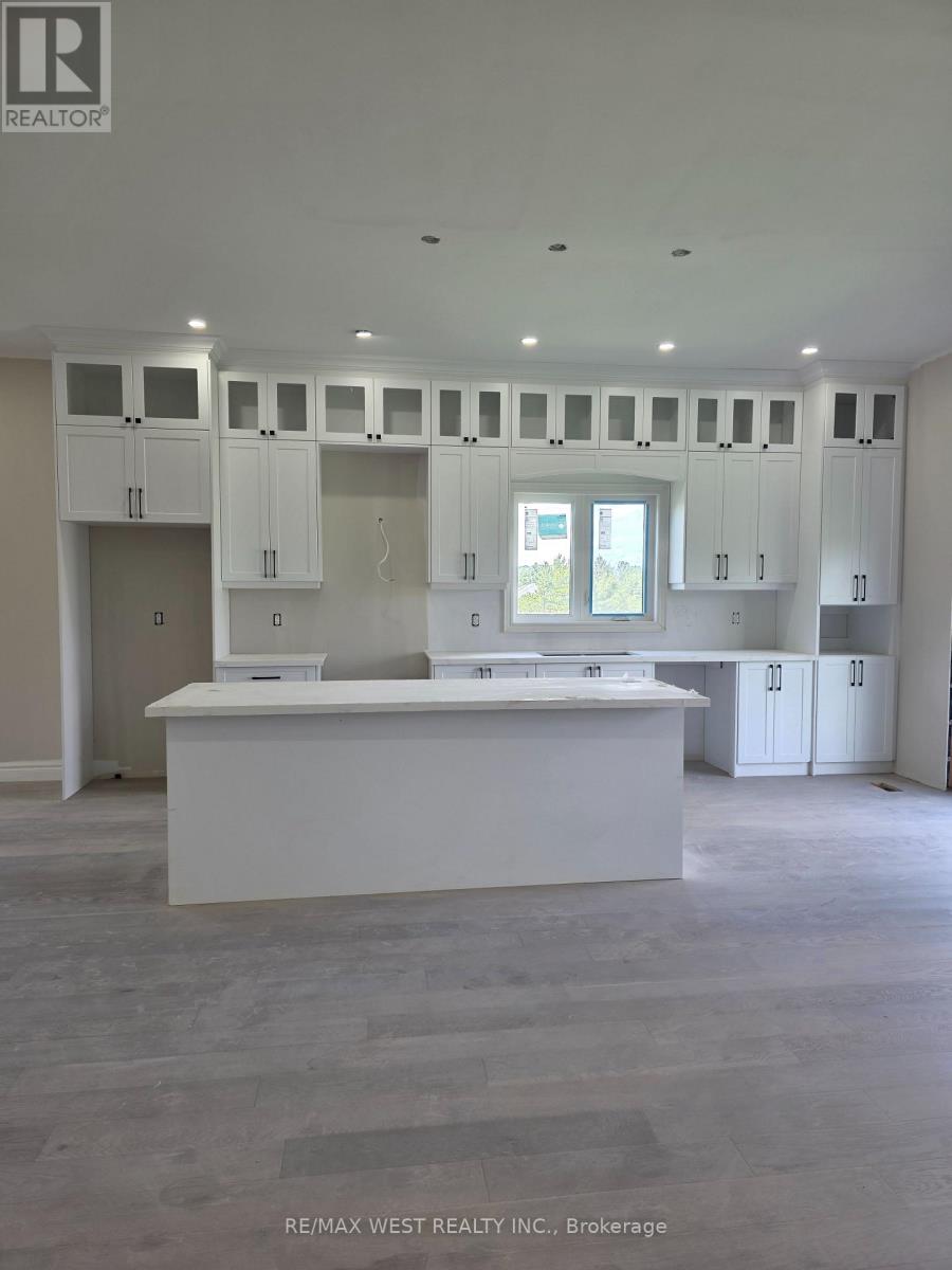 215 FORLER STREET - 4