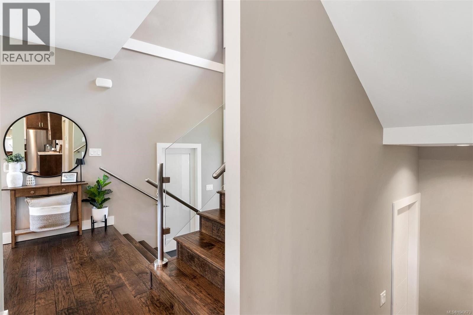 5186 Sapphire Rd - 55