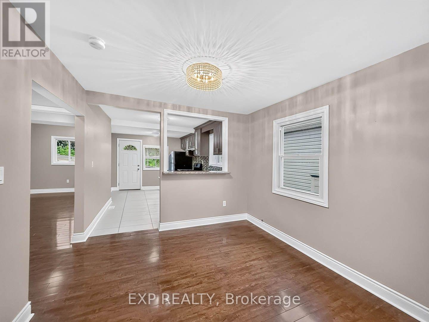 57 WEIR STREET S - 9