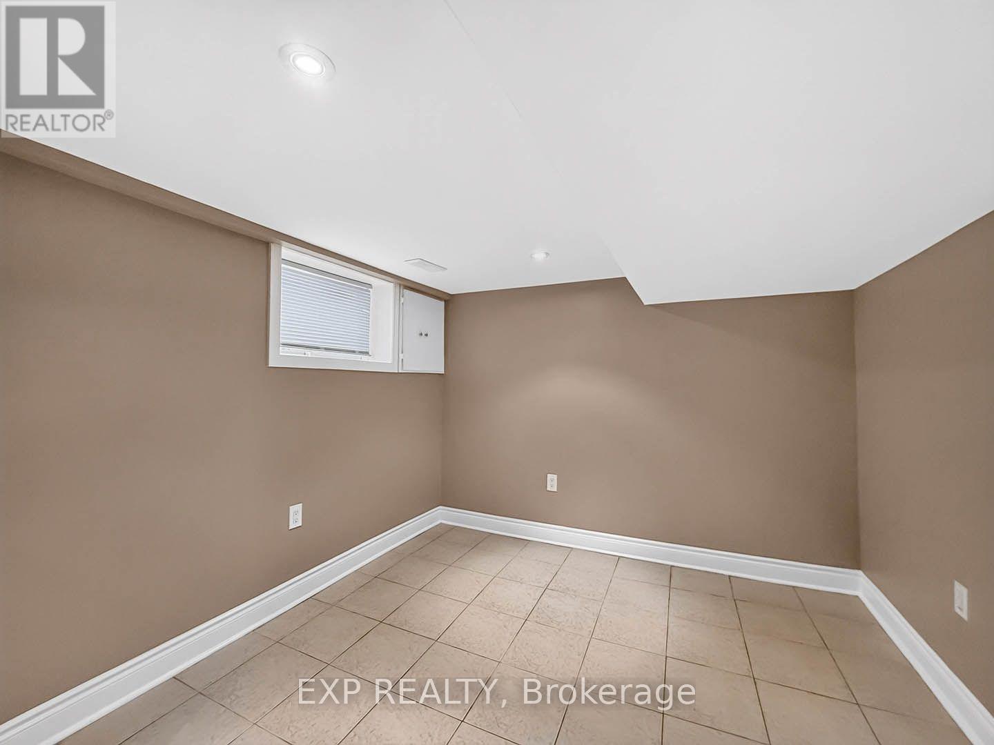 57 WEIR STREET S - 27