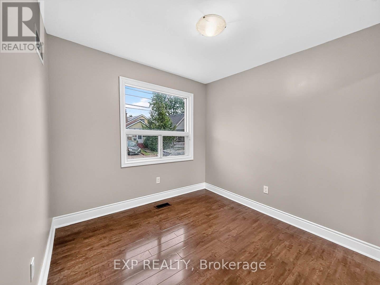 57 WEIR STREET S - 19